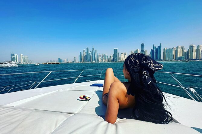 2-hours Shared Yacht Tour in Dubai Marina With Food and Drinks - Common questions