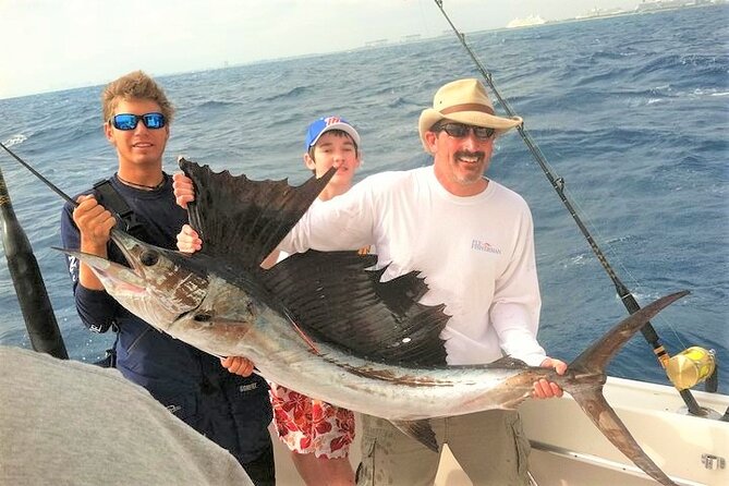 4-Hour Shared Big Game Deep Sea Fishing Charter in Fort Lauderdale - Professional Crew Assistance