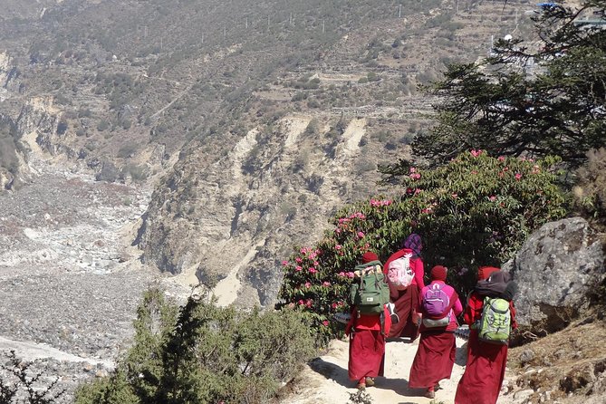 7 Days Short Everest View Trek - Local Guides and Culture