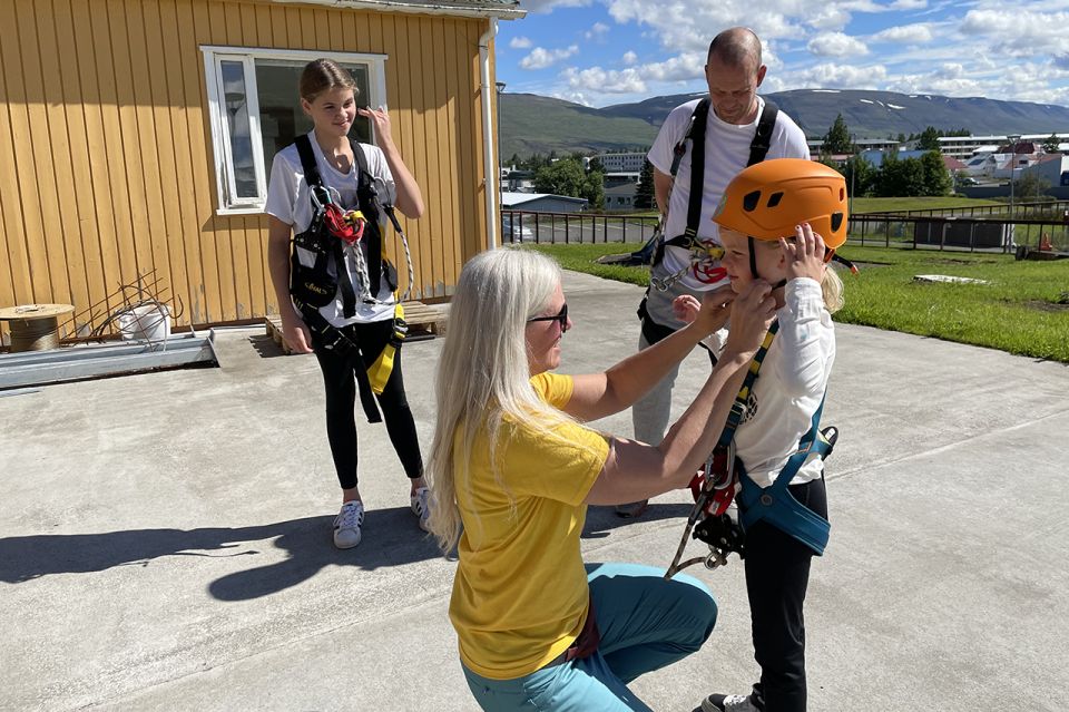 Akureyri: Zipline Tour - Common questions