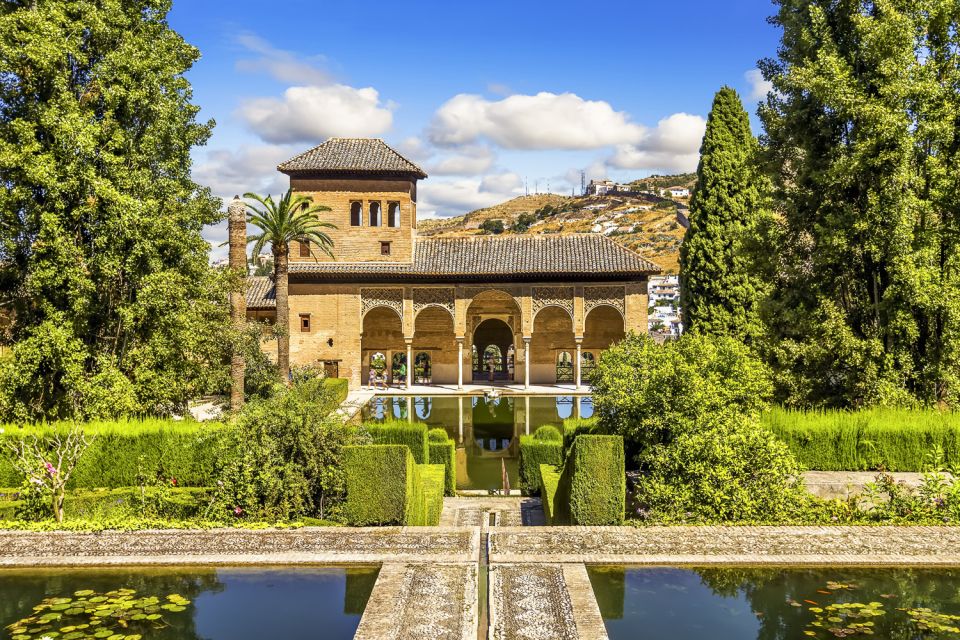 Alhambra's Gardens: Generalife, Partal, Alcazaba, & Carlos V - Nasrid Dynasty History