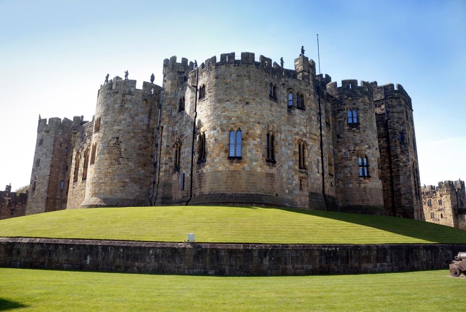 Alnwick Castle and Scottish Borders Tour From Edinburgh - Common questions