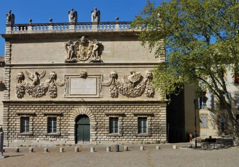 Avignon: Emblematic Squares Tour - Last Words