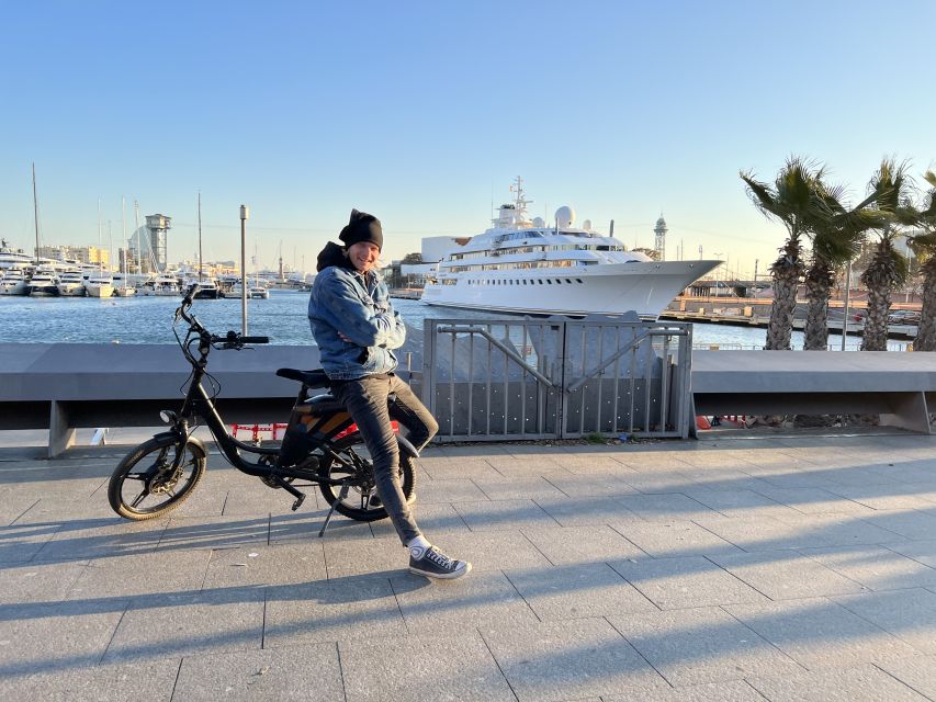 Barcelona: Gaudi Guided E-Bike Tour - Reservation