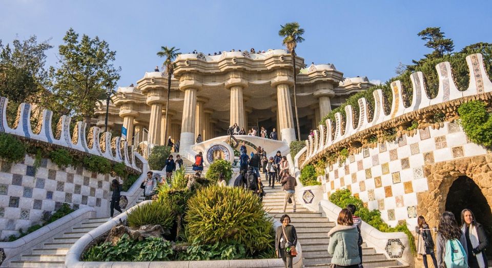 Barcelona: Park Güell Skip-the-Line Ticket and Guided Tour - Directions