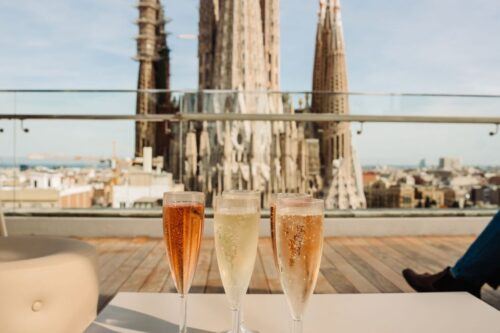 Barcelona: Sagrada Familia Evening Tour With Cava - Customer Reviews and Ratings