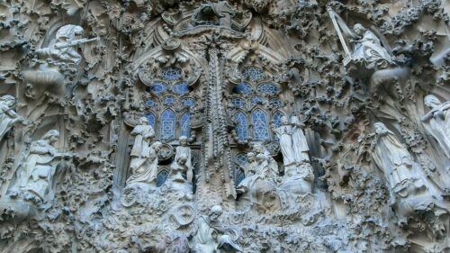 Barcelona: Sagrada Família Skip the Line Tour & Entry Ticket - Helpful Tips