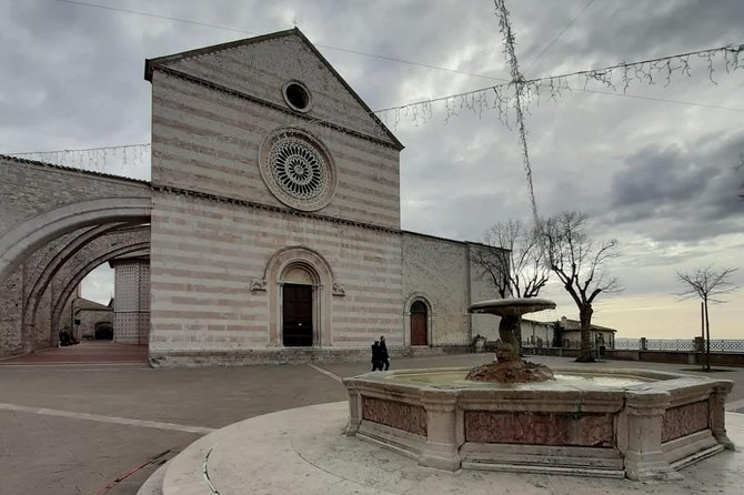 Basilica of St. Francis of Assisi. Tour With Official Guide - Booking Confirmation and Accessibility