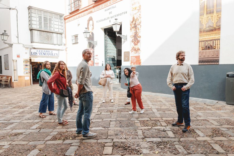 Best of Seville Walking Tour: VIP Alcazar Access & Cathedral - Directions to Plaza Del Triunfo