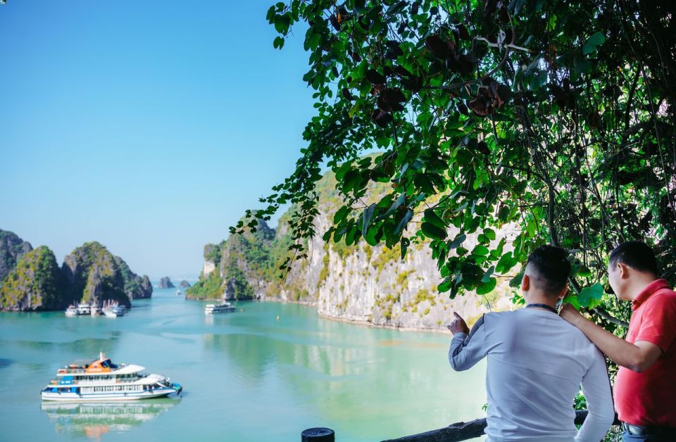 BEST SELLER - Halong 5 Stars Cruise Luxury By Limousine - Duration & Guide Information