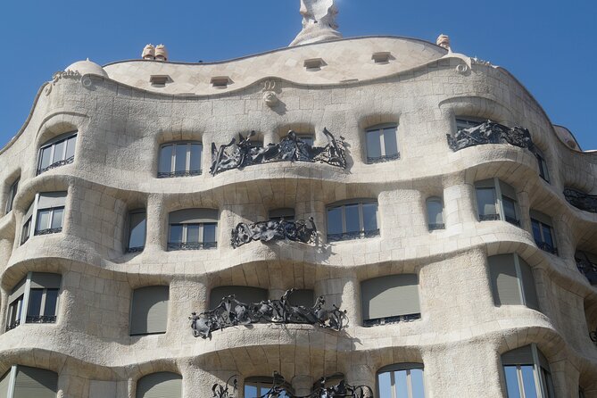 Casa Batllo Fast-Track Tickets, Barcelona Architecture Tour - Guide and Transfer Information