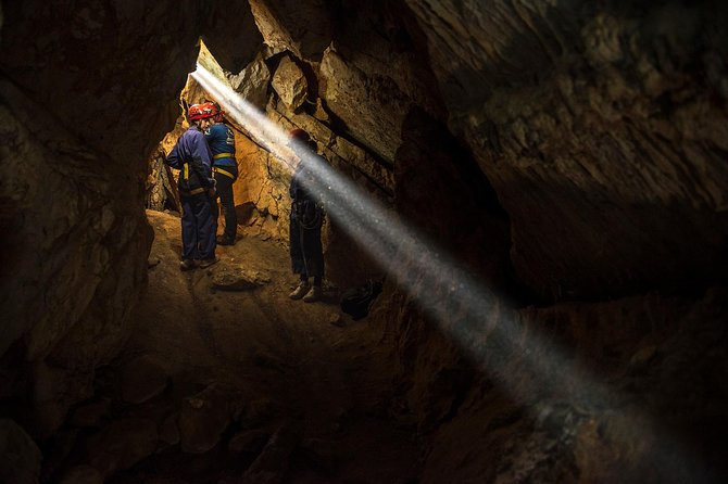 Caving Tour Near Lisbon - Common questions