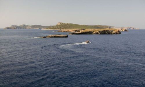 Colonia Sant Jordi: Boat Tour Around Cabrera Archipelago - Common questions