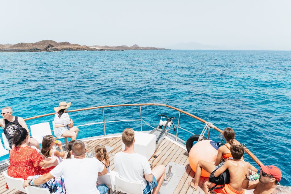 Corralejo: Roundtrip Ferry to Lobos Island With Entry Pass - Ferry Departure Information