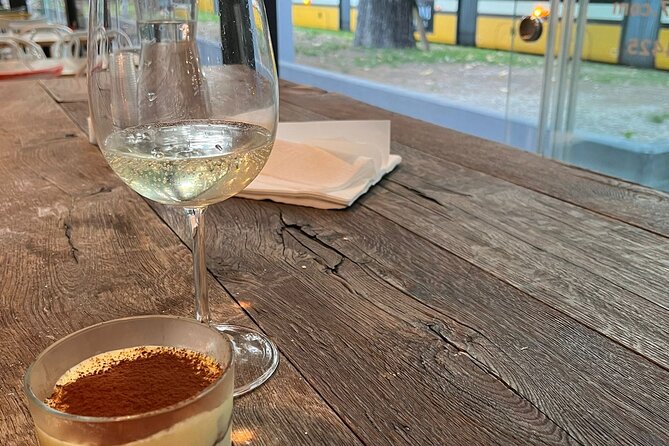 Crunchy Pizza, Wine Tasting and Chocolate Tiramisù - Infant Policy