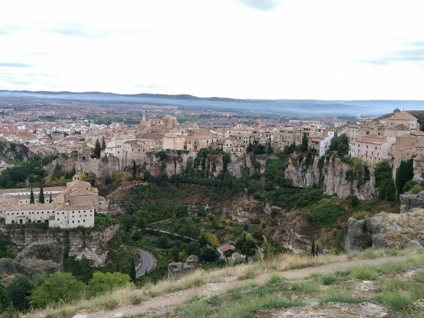 Cuenca: Nighttime Highlights Walking Tour - Common questions