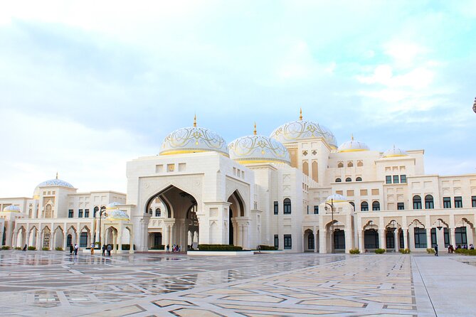 Discover Abu Dhabi Full Day Live Guide Tour - Booking and Cancellation Policy