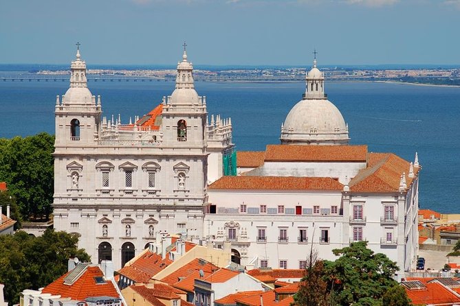 Discover the Charm of the Historic Part of Lisbon Aboard the Pink Tuk - Safety Measures