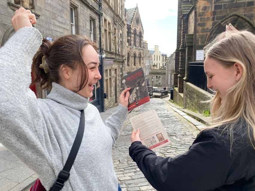 Edinburgh: Self-Guided Mystery Tour by The Royal Mile - Directions and Flexibility