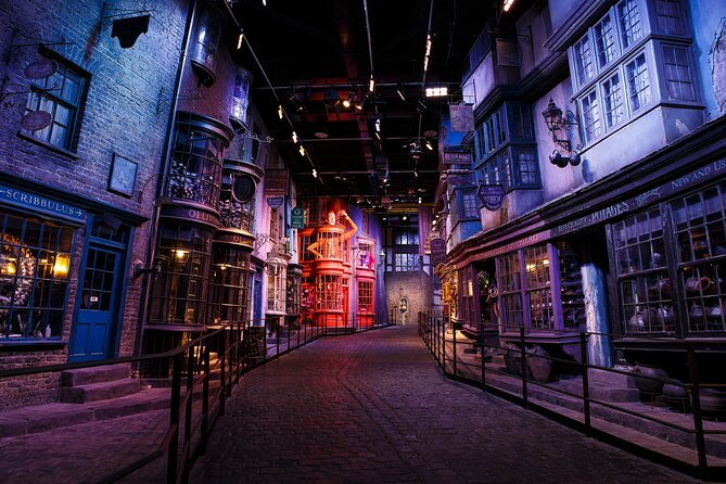 Exclusive Late Entry at Warner Bros. Studio Tour With Champagne - Exclusive Evening Tour