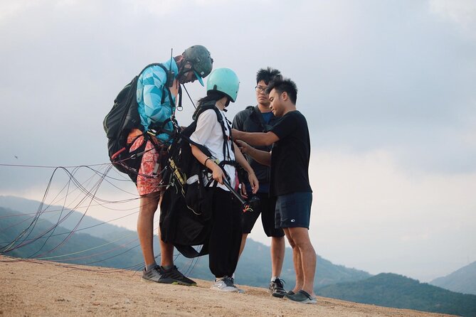 Experience Paragliding at a 1000-Meter Height in Nha Trang - Common questions