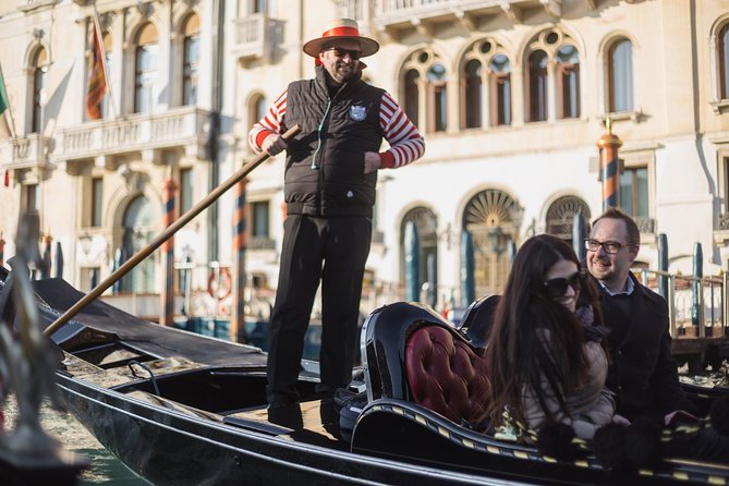 Fall in Love in Venice: Romantic Gondola and Typical Venetian Dinner - Venetian Dinner Menu Options