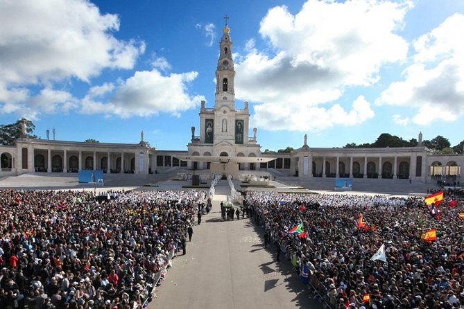 Fátima / Batalha / Nazaré / Óbidos Private Tour - Inclusions and Exclusions