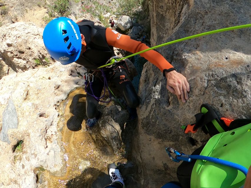 From Granada: Rio Verde Canyoning Tour With Lunch - Safety Measures