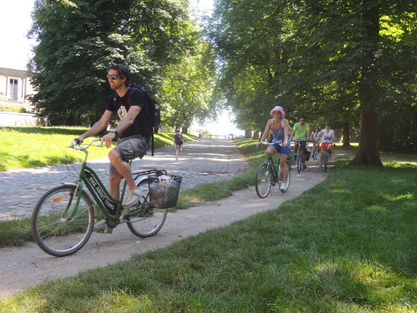 From Paris: Bike Tour to Versailles With Timed Palace Entry - Customer Reviews and Feedback