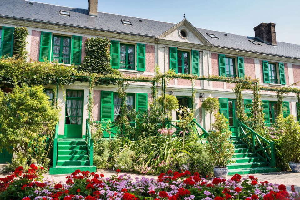 From Paris: Monet Impressionism Tour to Giverny by Minibus - Common questions