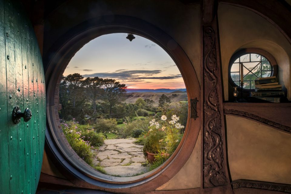 From Rotorua: Hobbiton Movie Set Tour With Festive Lunch - Common questions