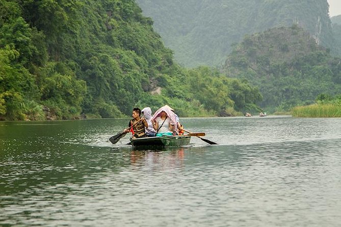 Full-Day DISCOVER ANCIENT HOA LU AND TRANG AN FROM HA NOI - Discovering Trang An Grottoes