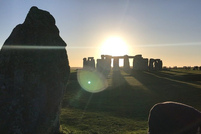 Full-Day Private Tour to Salisbury, Stonehenge and Woodhenge - Common questions