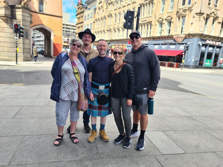 Glasgow: Private Historical Walking Tour - Review Summary