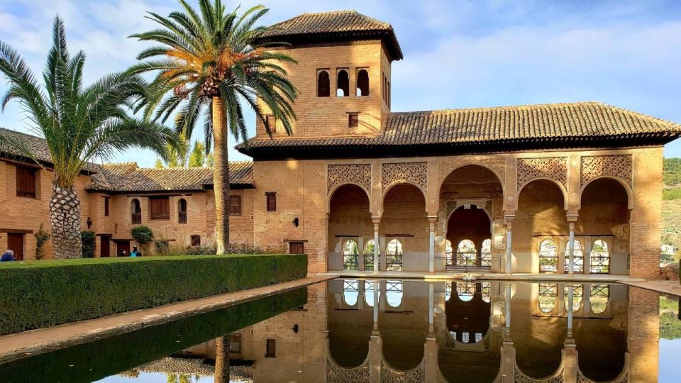 Granada: Alhambra and Nasrid Palaces Tour Without Tickets - Common questions