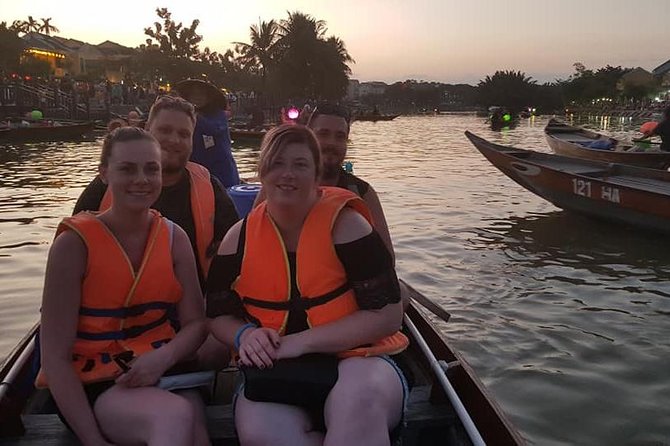 Guided Tour to Visit Hoi An Ancient City, Sampan Boat Ride,Night Market,Lanterns - Last Words