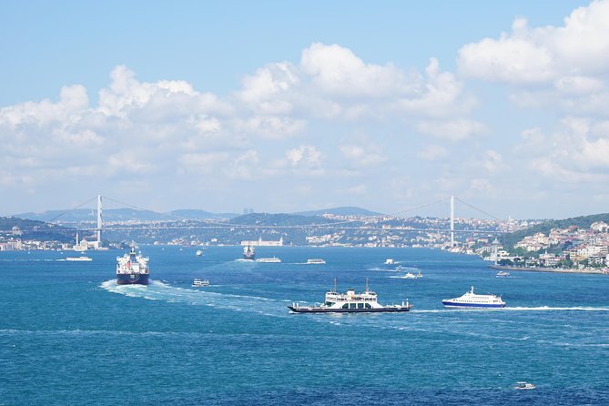 Half Day Morning Bosphorus Cruise & Spice Bazaar Visit (Bus and Boat Tour)