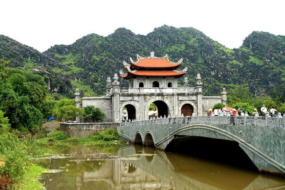 Hanoi: Full-Day Mua Cave, Hoa Lu and Tam Coc Tour - Background