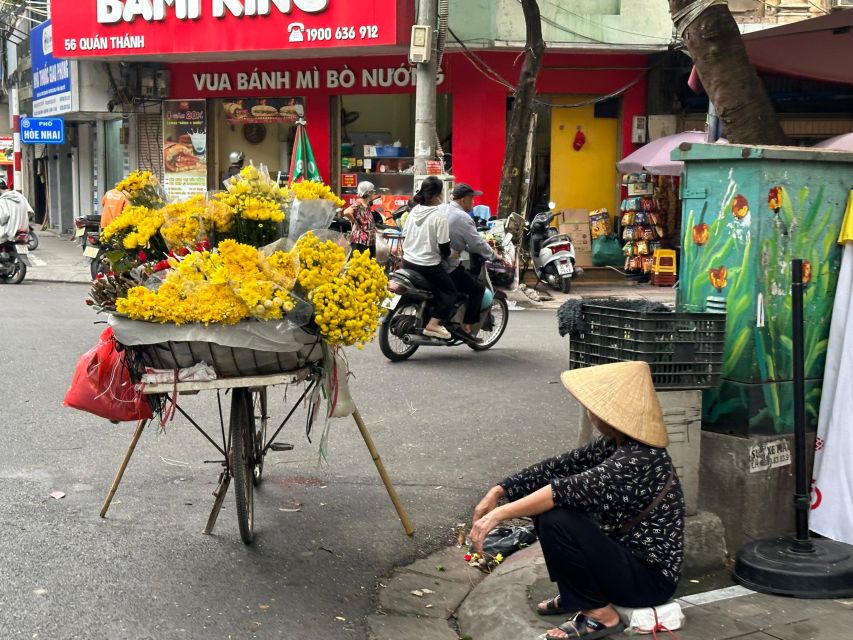 Hanoi Hidden Gems and Highlighted Bicycle Tour - Location and Directions