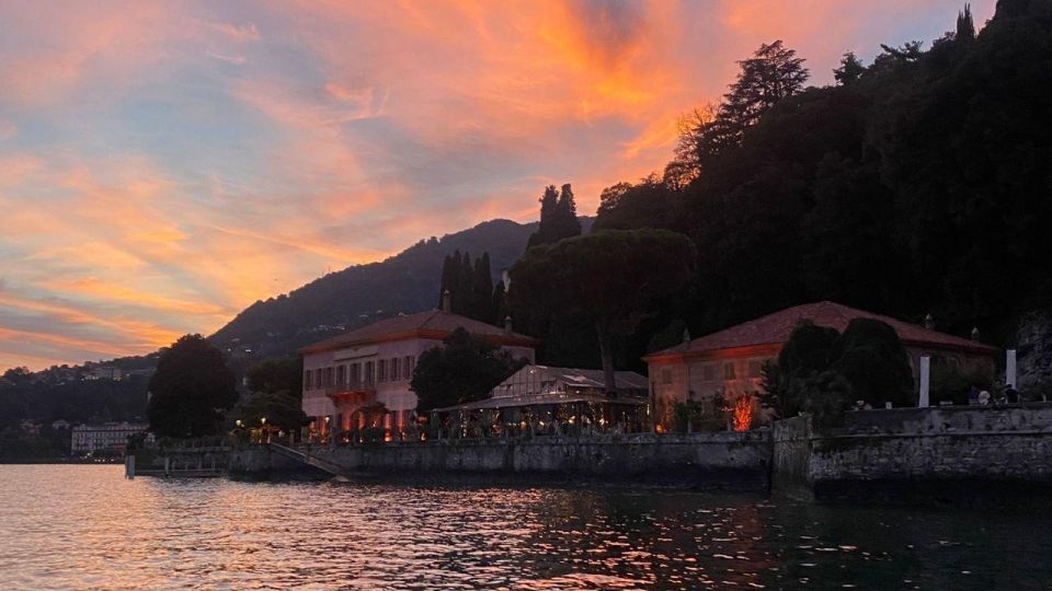 Lake Como by Night Private Boat Tour Groups of 1 to 7 People - Boat Details and Expert Guide