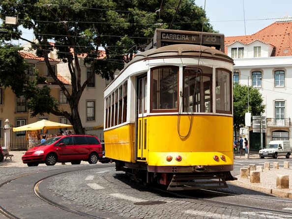 Lisbon Hills Red Tram by Tram 28 Route - Common questions