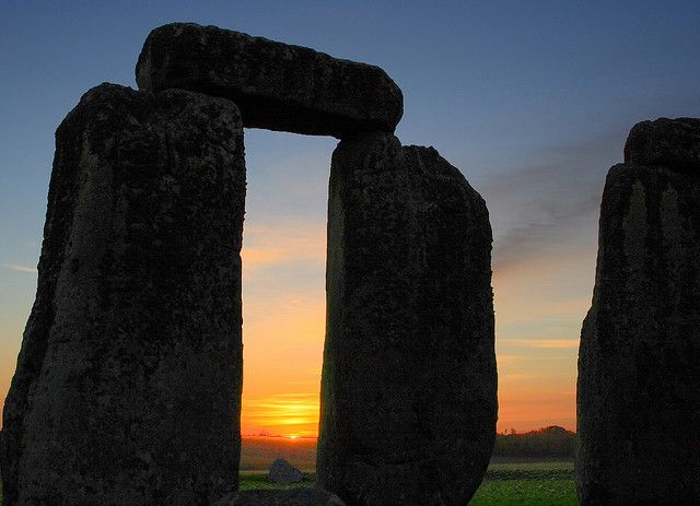 London: Stonehenge, Stratford-Upon-Avon, and Bath Day Trip - Meeting Point and Important Information