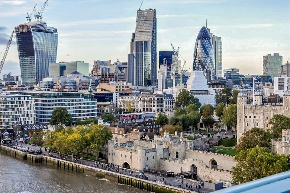 London: Tower of London and Tower Bridge Early-Access Tour - Local Experience