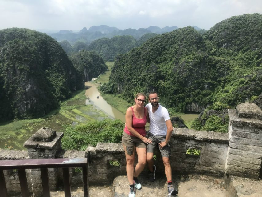 Luxury Hoa Lu, Tam Coc & Mua Cave With Limousine Small Group - Common questions