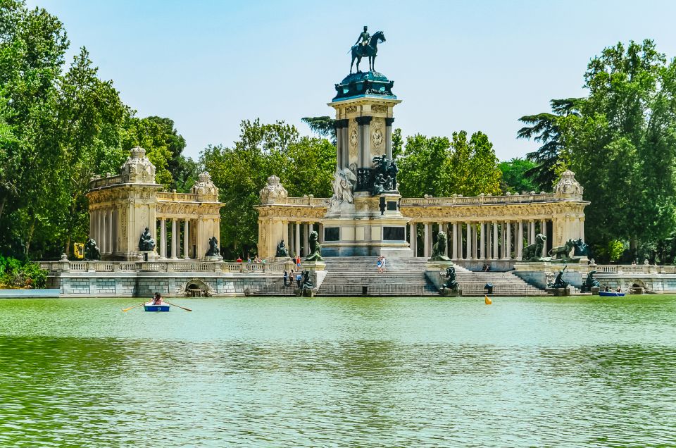 Madrid: Iconic Retiro Park Segway Tour - Segway Experience