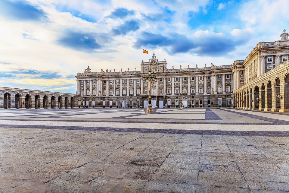 Madrid: Royal Palace Tour With Optional Cathedral Tour - Directions