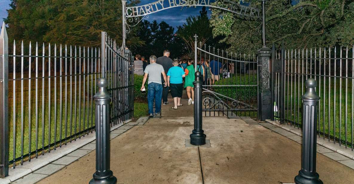 New Orleans: Dead of Night Ghosts and Cemetery Bus Tour - Participant Information