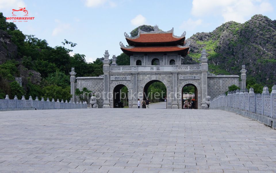 Ninh Binh Tour: Bai Dinh - Trang an - Cycling 1 Day - Tour Inclusions