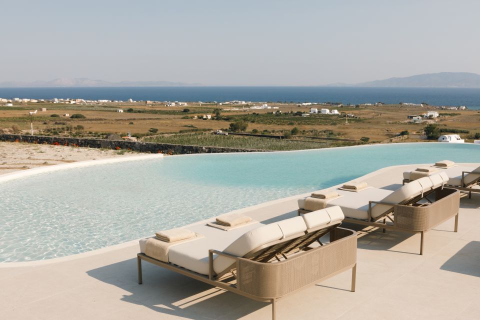 Oia: Retreat Infinity Pool Ticket With Sea and Sunset Views - Important Information