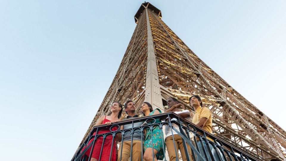 Paris: City Tour by Bus With Eiffel Tower & Optional Summit - Host or Greeter Languages